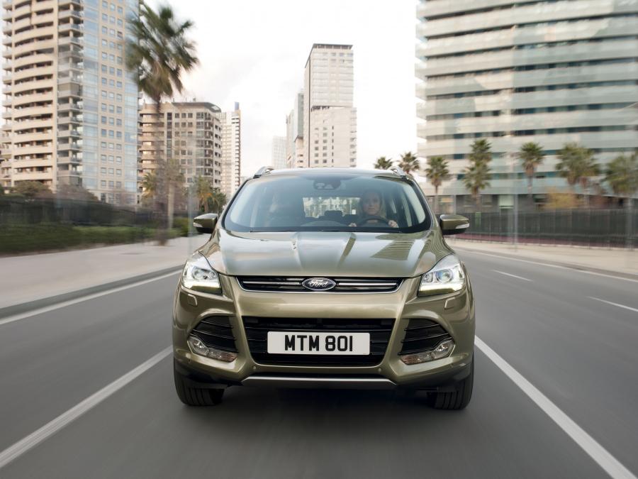  Ford Kuga 2013 года  (фото 23 из 36)